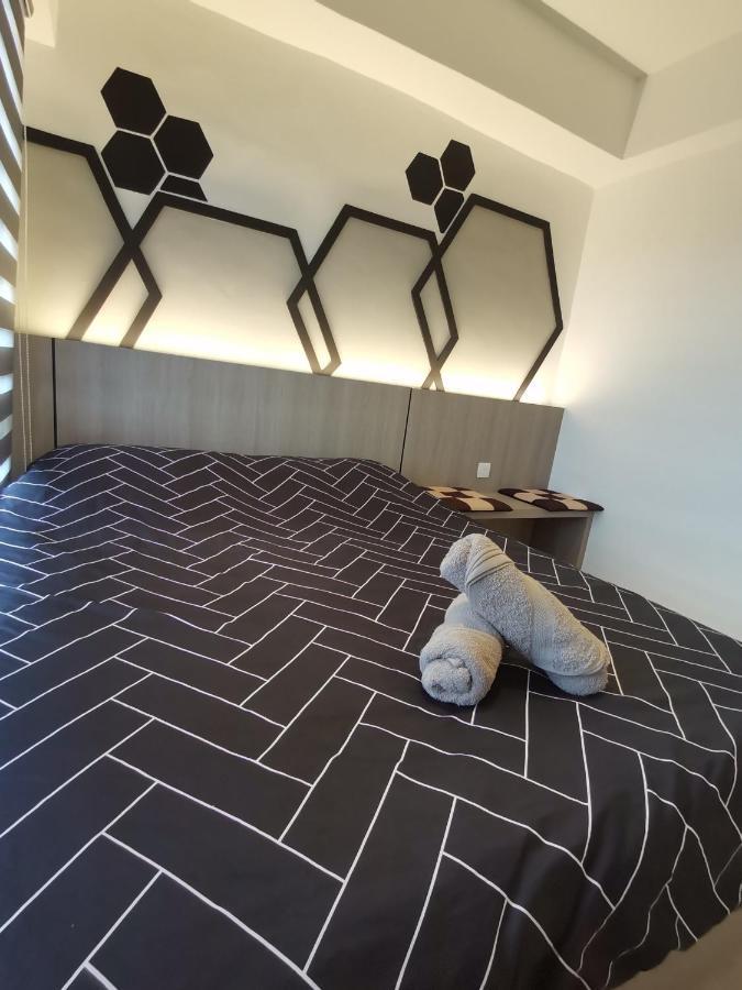 Apartment Pax6+2 Famous Klebang Homefeel *